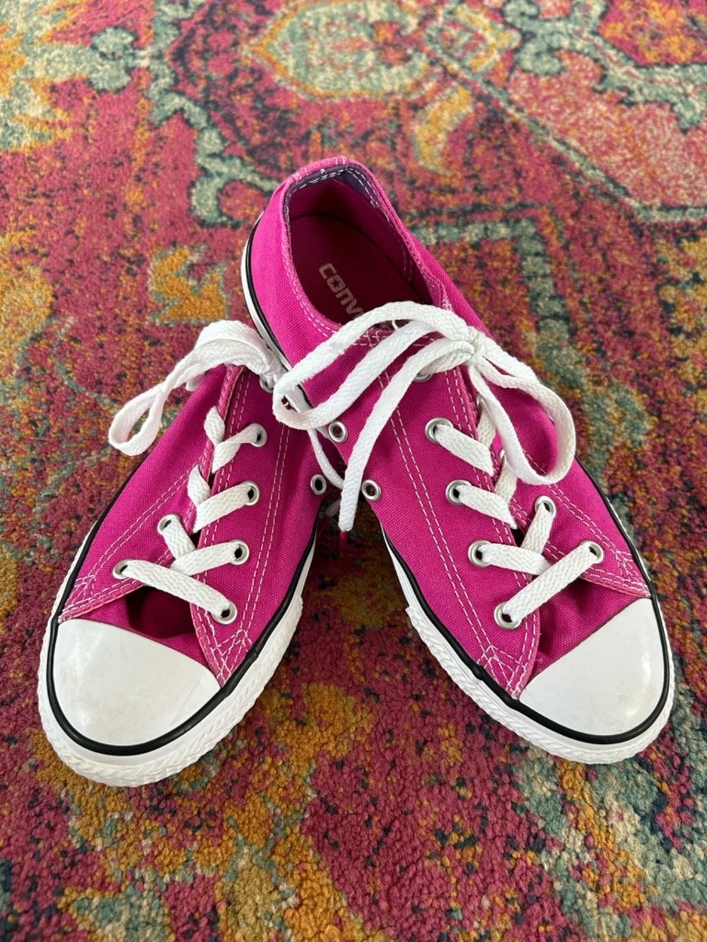 Converse | Kids Magenta ‘Berry Smoothie’ Lace Up Low Top AllStar Sneakers Size 3